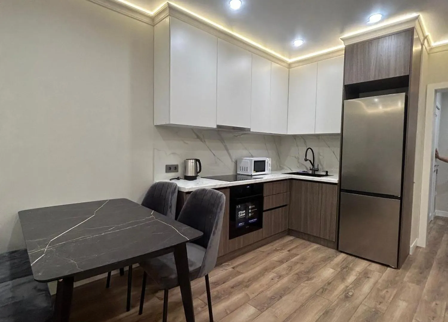 Shine Apartments Nur-Sultan   Nur-Sultan (Astana)